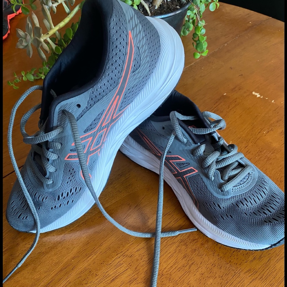 ASICS Women’s GEL-Excite 6 Running Shoes Size 6 - Picture 2 of 10